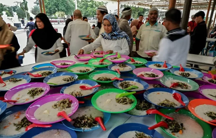 3 Tips Buka Puasa Seimbang ala Ade Rai, Hindari Gorengan Perbanyak Serat