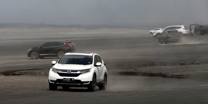 Biaya Pajak Mobil Honda CR-V Semua Tahun juga Tipe