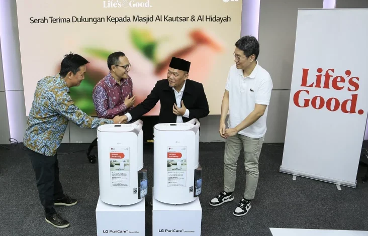 LG Berbagi Kenyamanan Ibadah Ramadan dengan Donasi Dehumidifier Maju