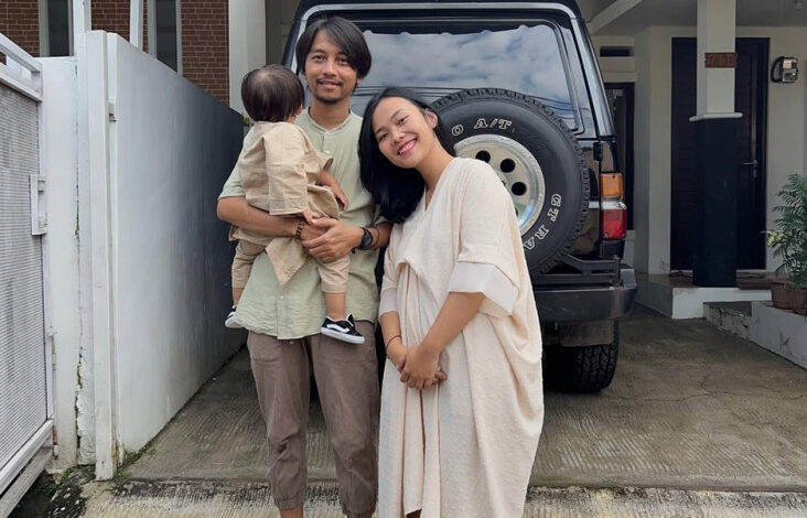 Profil Aqia Nurfadla, Istri Fiersa Besari yang tersebut Menanti Kepulangan sang Suami dari Puncak Carstensz