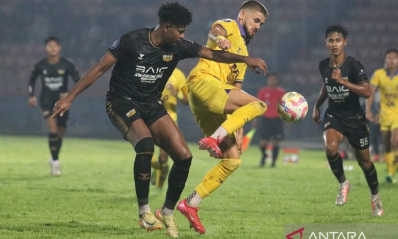 Pemain asing Kejuaraan 1 yang digunakan dimaksud dipanggil negaranya pada jeda internasional