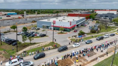 Protes Anti-Elon Musk Mengguncang Dealer Tesla pada tempat Seluruh Dunia!