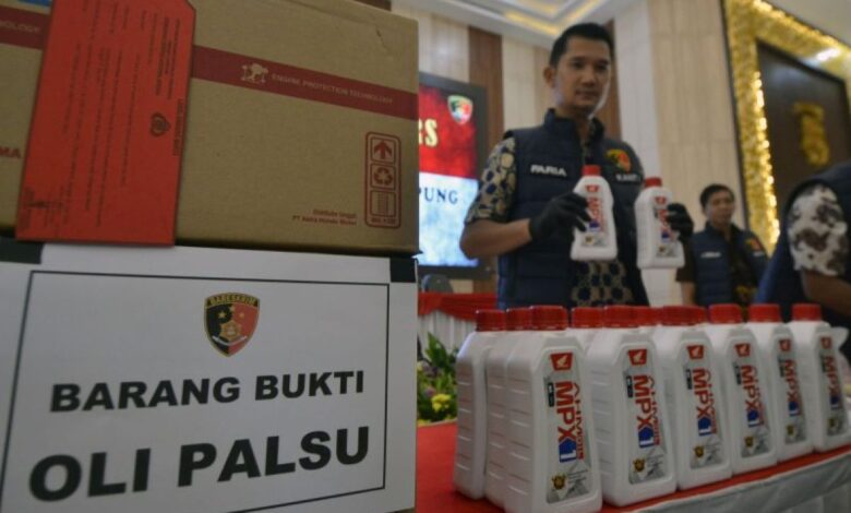 Pengaruh fatal oli palsu pada motor: Kenali ciri juga solusi mengatasinya