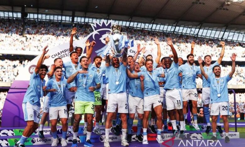 Daftar regu dengan penghargaan kompetisi juara Kompetisi Inggris terbanyak sepanjang sejarah