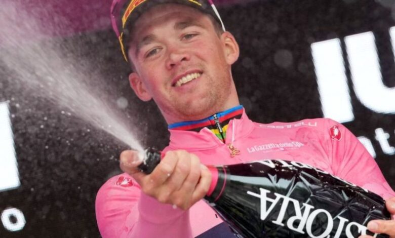 Pedersen kuasai Etape 3, pimpin klasemen FantaGiro d’Italia 2025